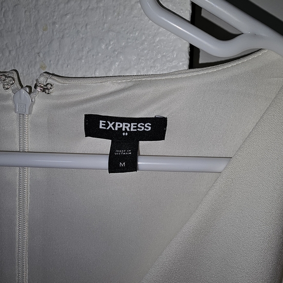 Express Cream V-Neck Tie-Waist Midi Dress - Picture 5 of 6